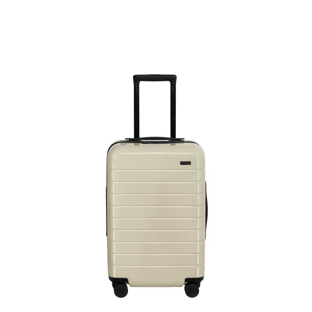 The Carry-On in Salt White