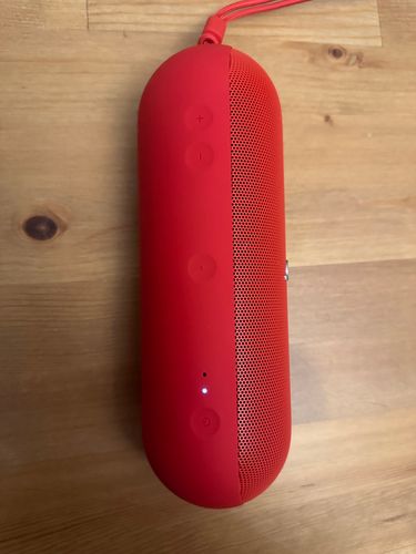 Beats pill buttons